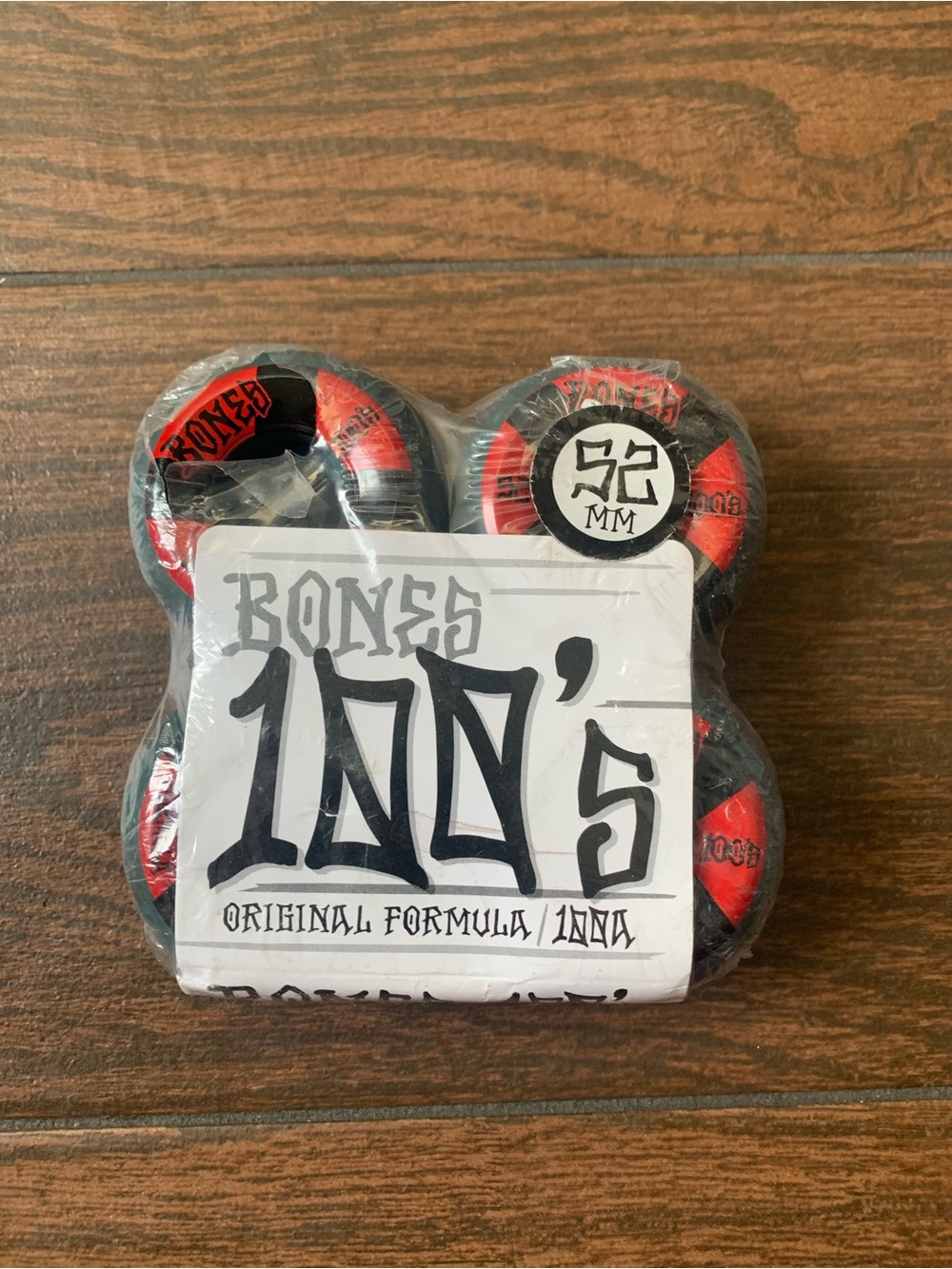 100's 52mm Skateboard Wheels - Red/Black